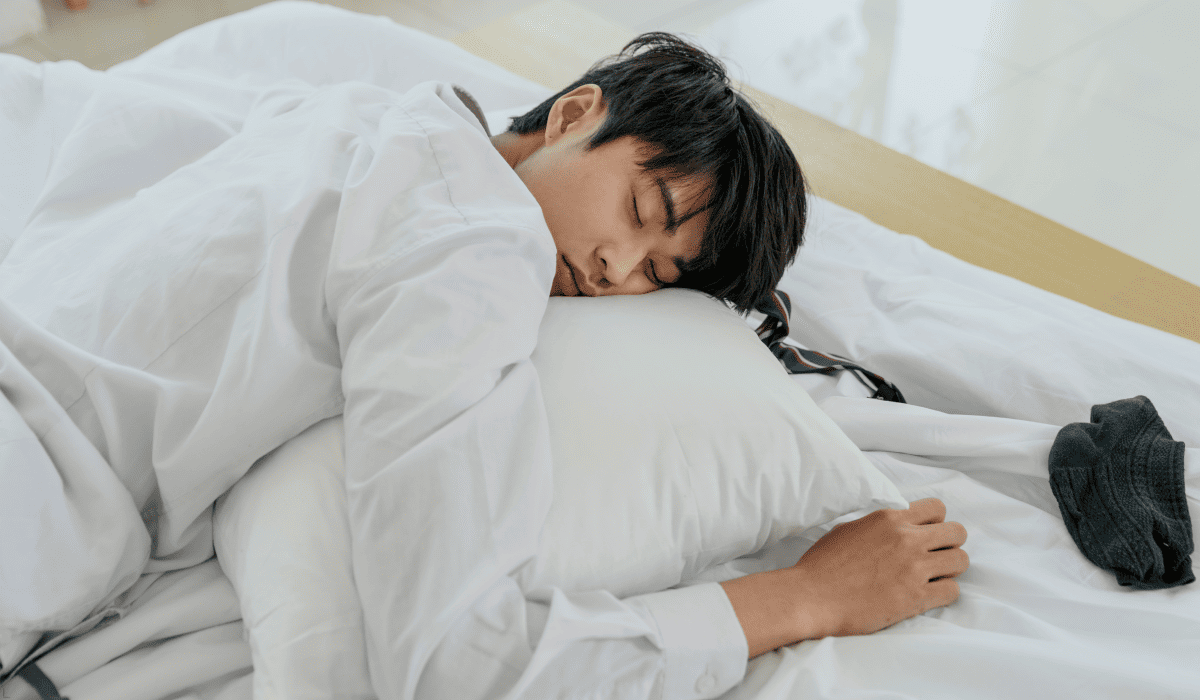 닌