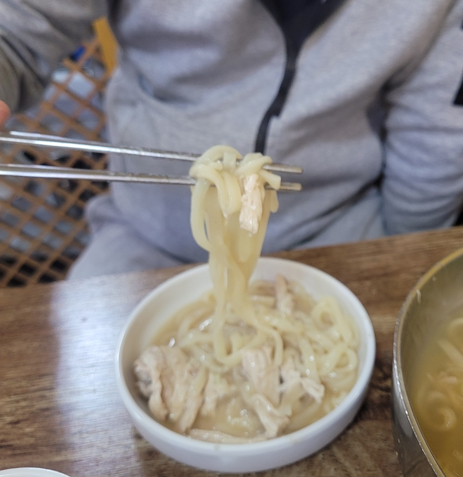 일산칼국수 닭칼국수