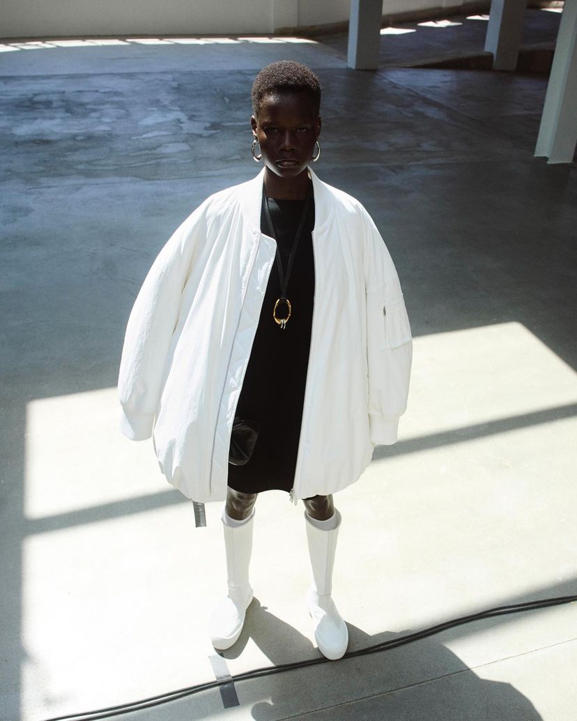 질샌더-JILSANDER-2024-여성복-리조트-컬렉션-캠페인-화보-사진