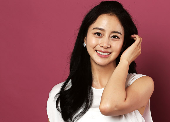 국민여배우 김태희 출생 및 커리어 알아보기