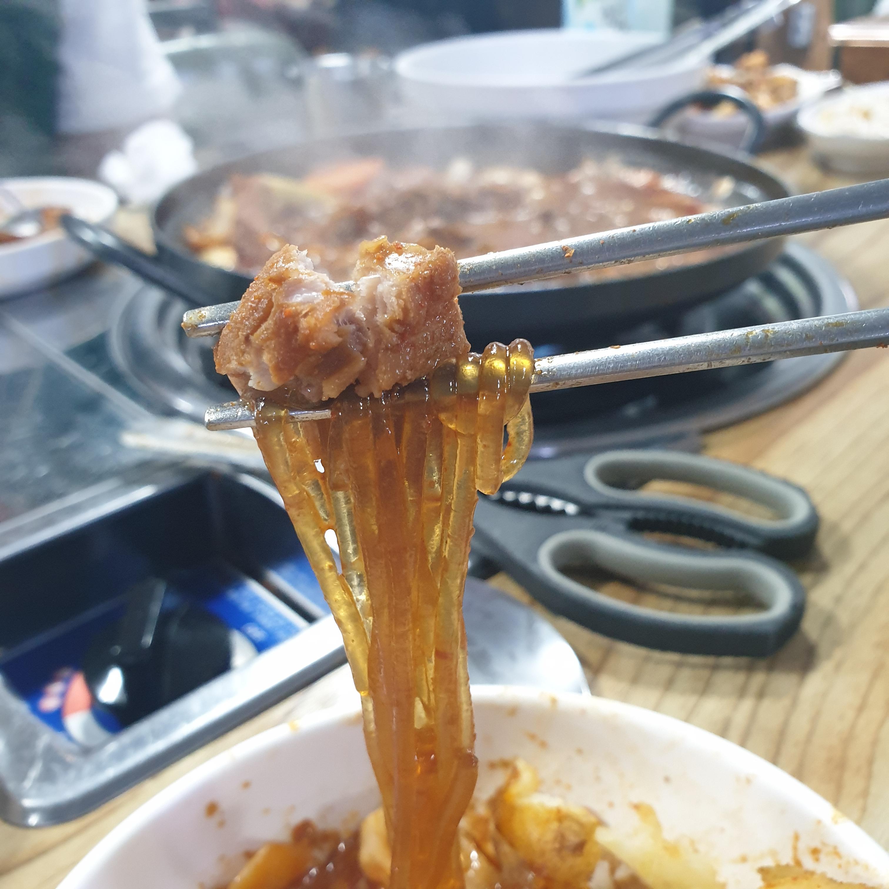 조선별관 매운갈비찜 中