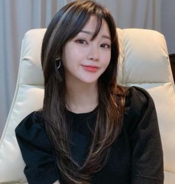 가수 홍지윤