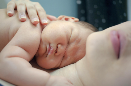 영유아 발달 단계별 양육법: 아이의 성장 속도에 맞춘 현명한 부모 되기