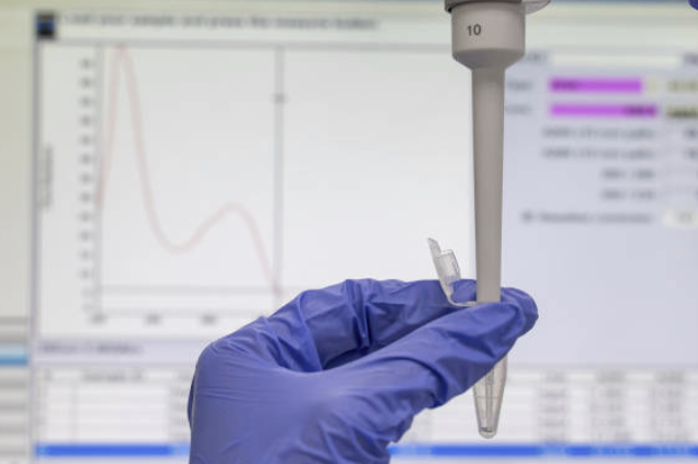 Co-elution이 protein quantification을 망치는 이유