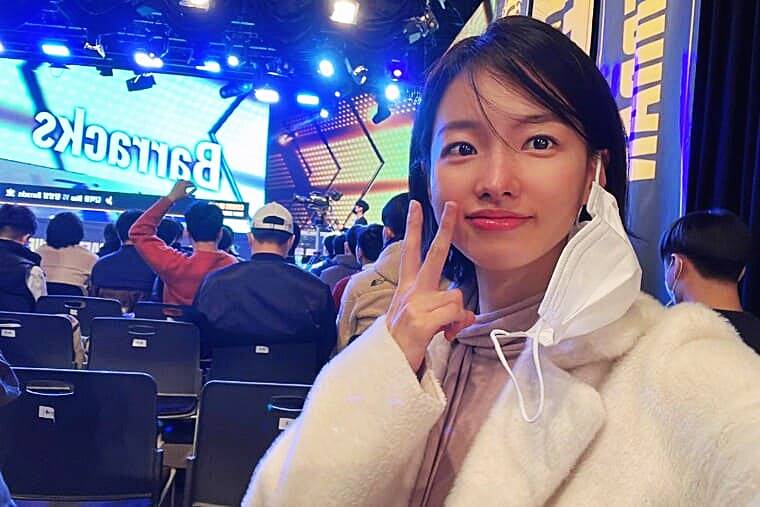 배우-이시아-스타