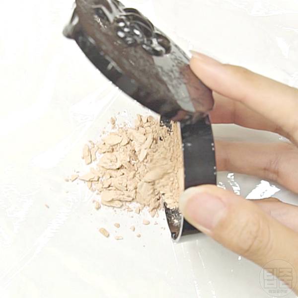 깨진 파운데이션 새것 보관법