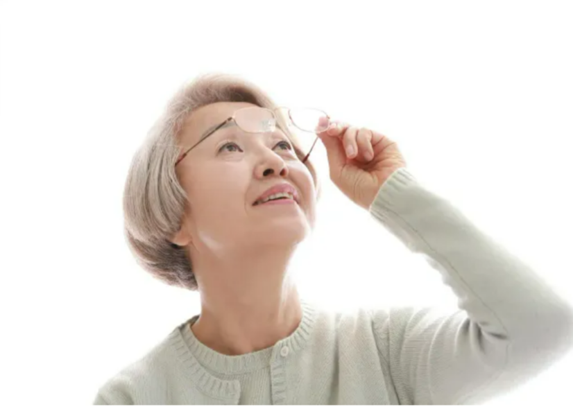노인 안검진 개안수술 지원4