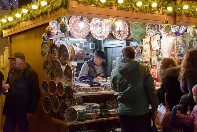 지역 소재 활용: 로컬 스토리텔링을 통한 브랜딩 전략