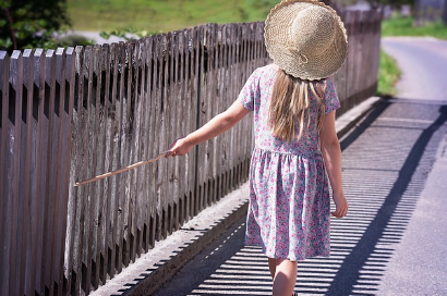 블루라이트 차단 안경보다 중요한 낮 시간 햇볕 쬐기