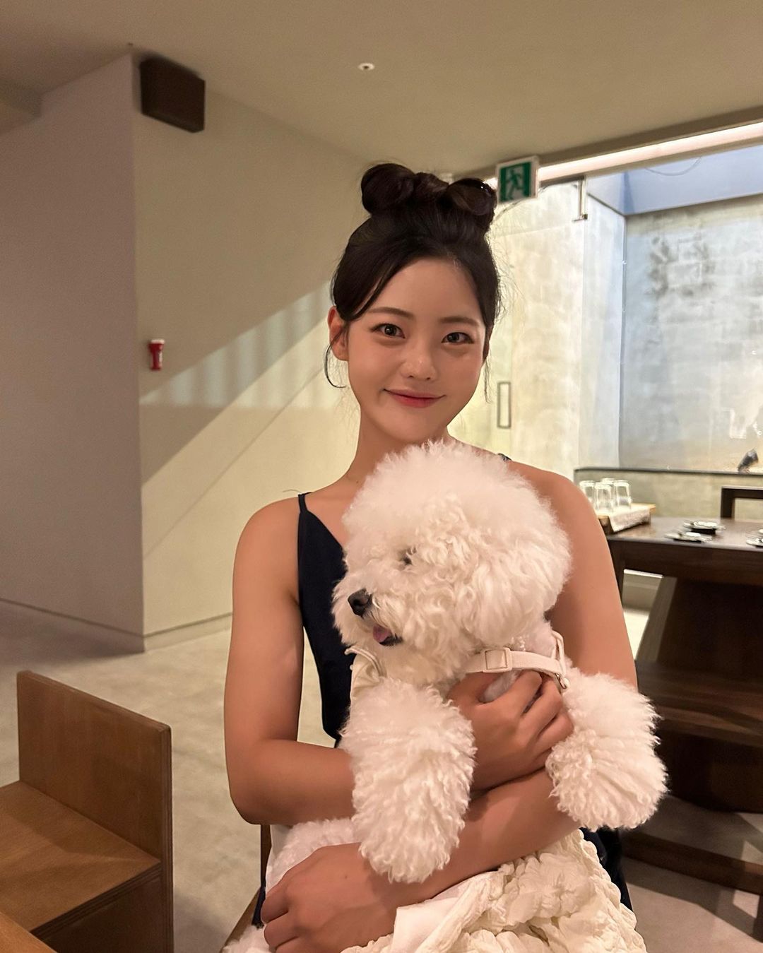 리본 머리 이다솔 기상캐스터