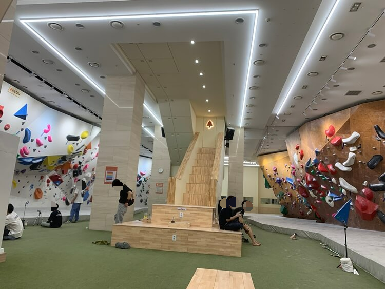 클라이밍 할 수 있는 곳 전체 사진