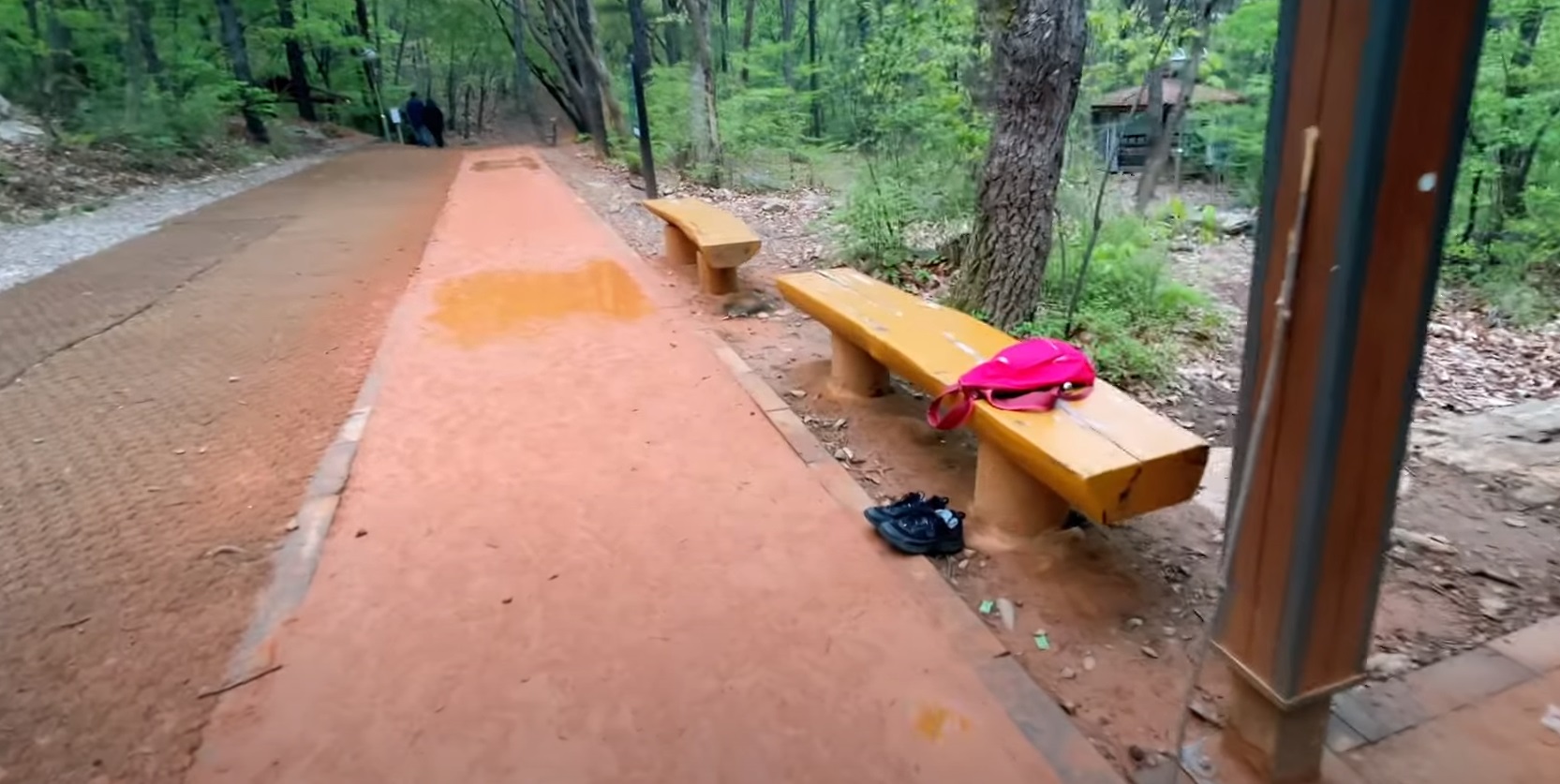 맨발 걷기 좋은길