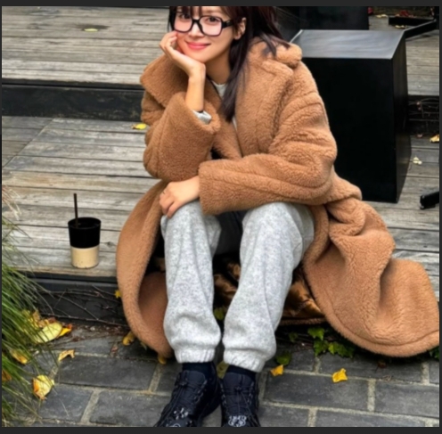 김지영 아식스 운동화 가격