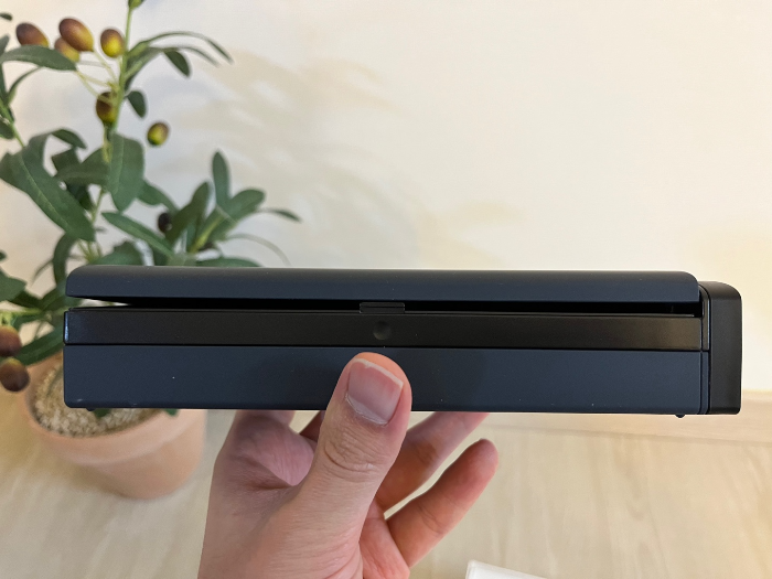 휴대용 살균기 여는 방법