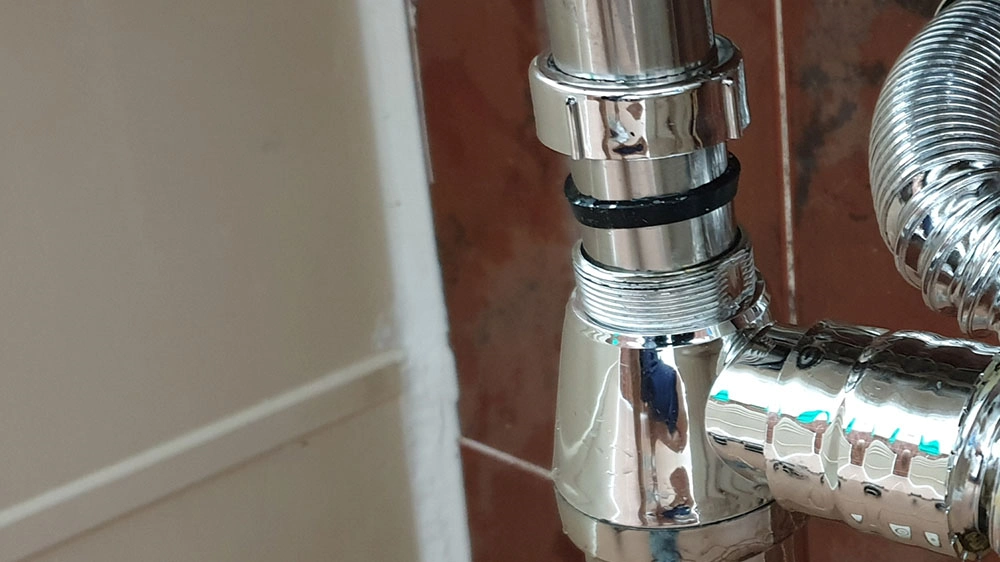 배수관 트랩 연결