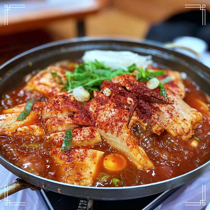 이만기 동네한바퀴 곰치국 묵은지 곰치김치국 해장국 강원 양양 맛집 소개