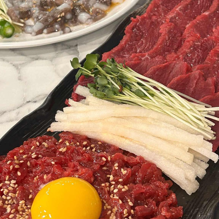 종로 광장시장 육회맛집, 창신육회