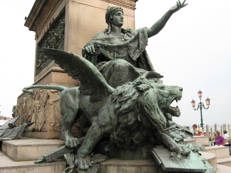 콘스탄티누스 대제-동상