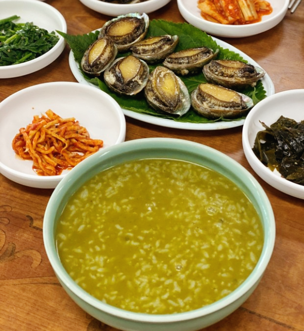 오조 해녀의집 전복죽
