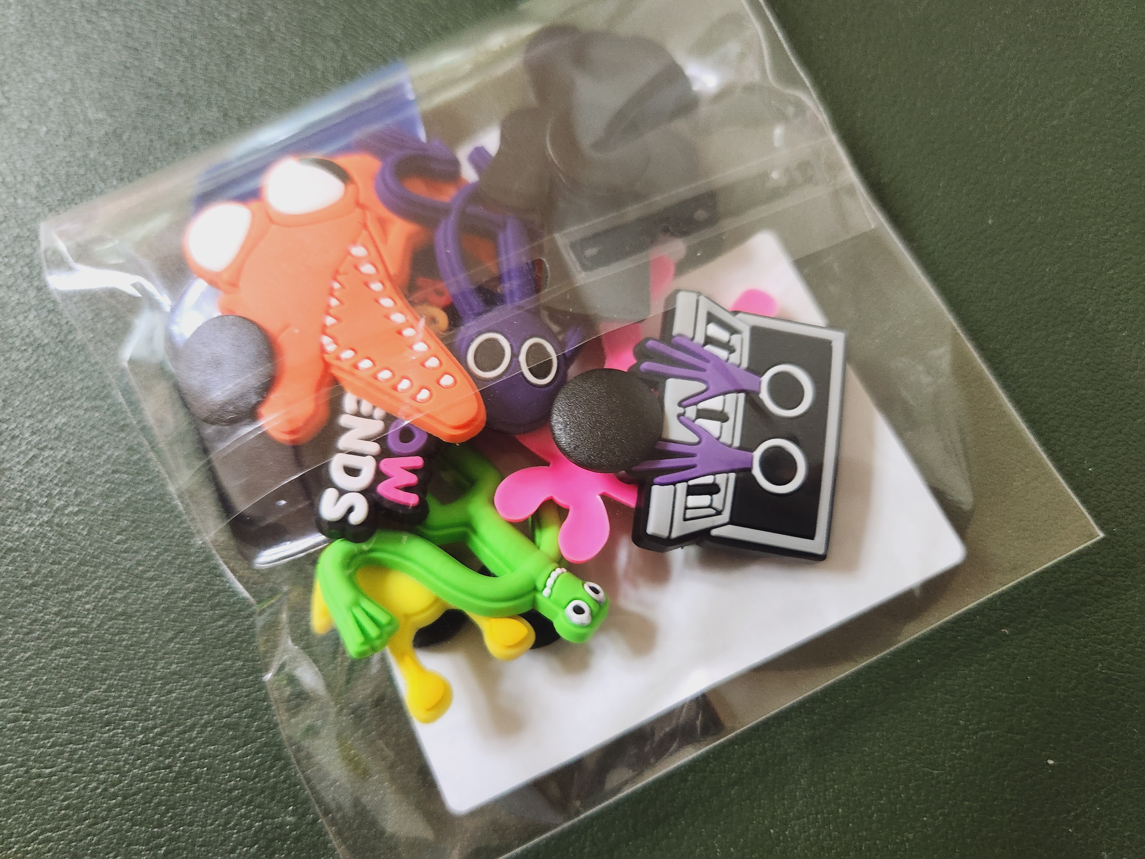 크록스 지비츠 파츠 세트 스마일 데이지 플라워 레인보우 프렌즈