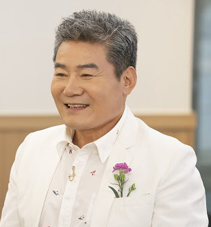 진성 프로필 고향 나이 가족 종교 키 본명-16 진성 프로필 고향 나이 가족 종교 키 본명-16