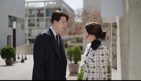 진단이 도라엄마에게 도라의 맘을 돌려놓으라 말함