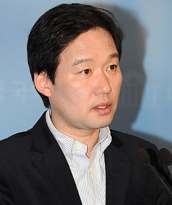 신지호 프로필 나이 고향 학력 국회의원 경력 페이스북 유튜브