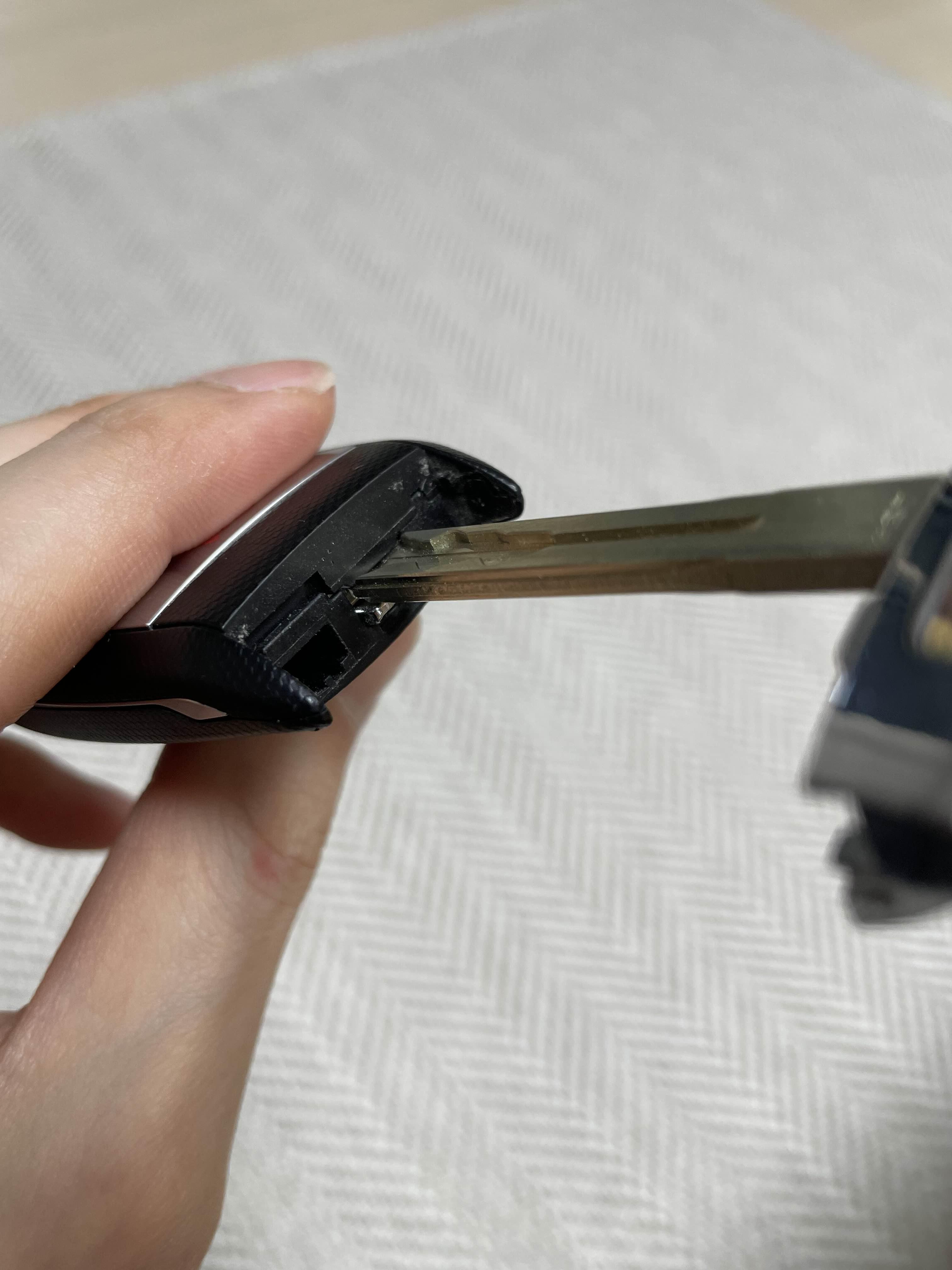 스포티지QL - 스마트키 배터리 교체 방법