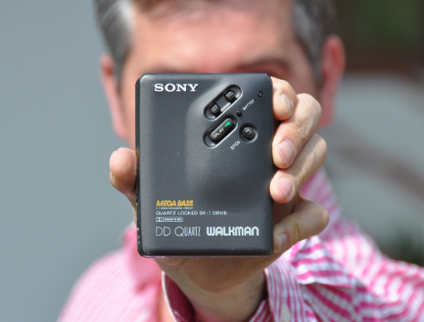 워크맨 전성시대: 귀에 꽂고 걷는 자유