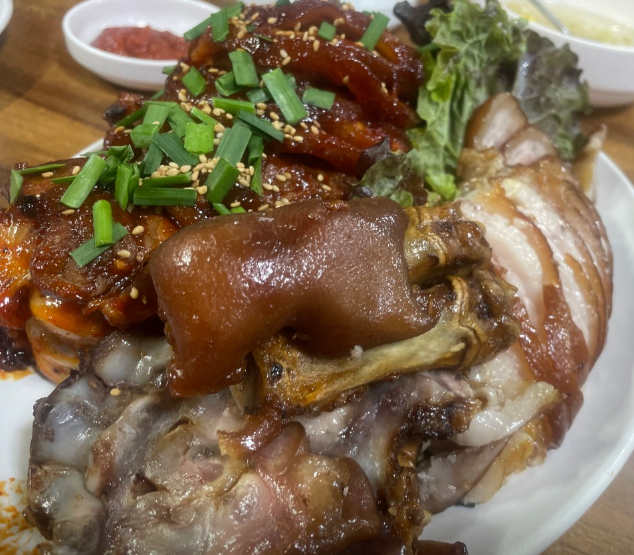 옥천매운족발 대표 메뉴