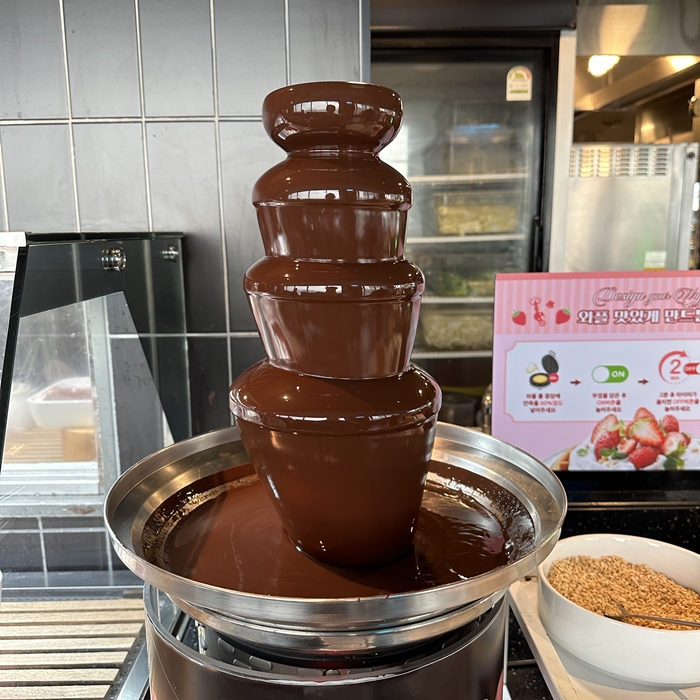 생딸기 &amp; 초코 분수