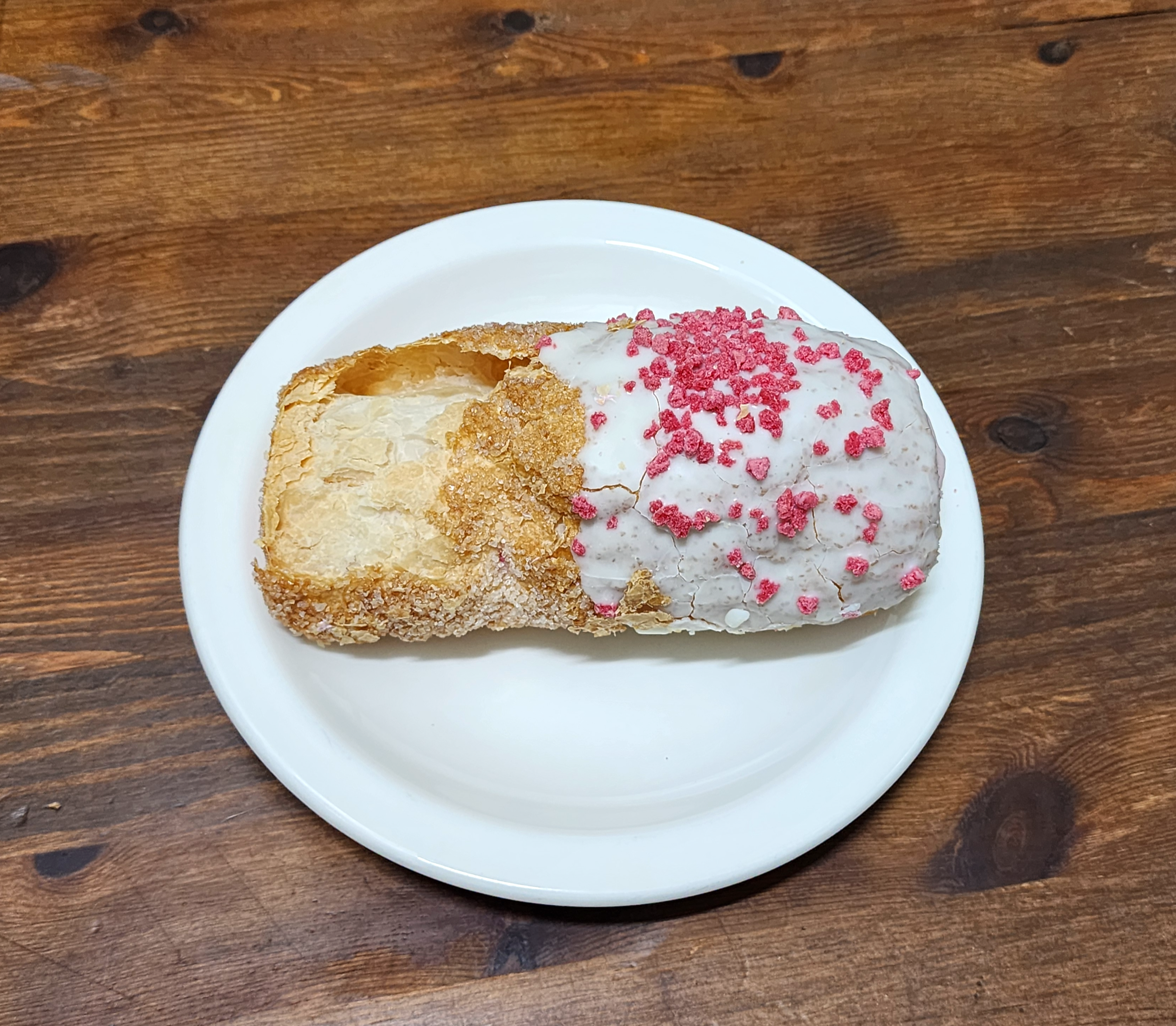 편의점디저트_192겹딸기쉘파이