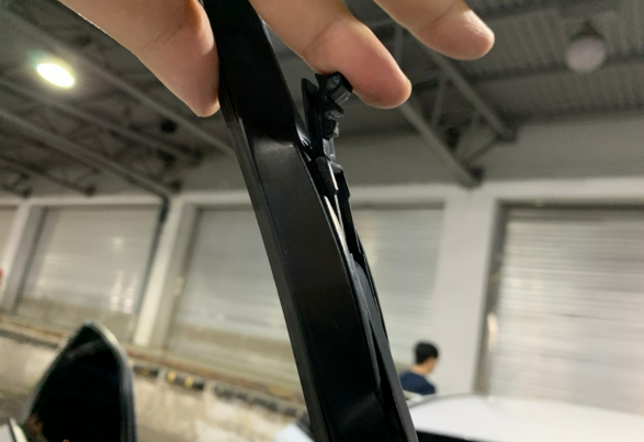 LF쏘나타 와이퍼 푸는방법