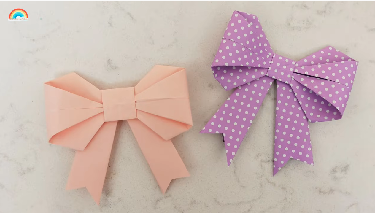 영상을 보고 쉬운 리본 종이접기 완성된 모습