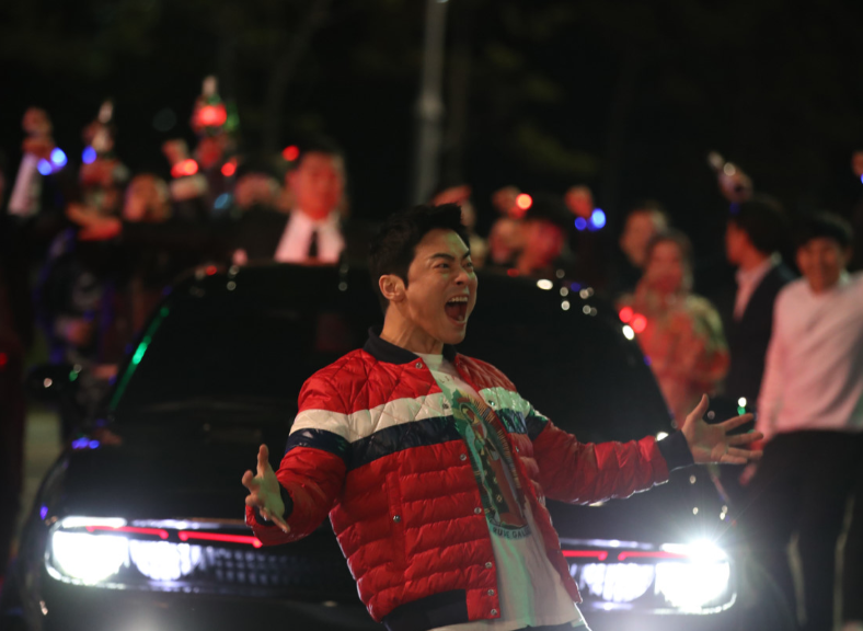 불법 레이싱을 준비하는 정재철