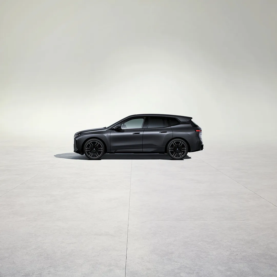 BMW iX M70 정보 관련 이미지