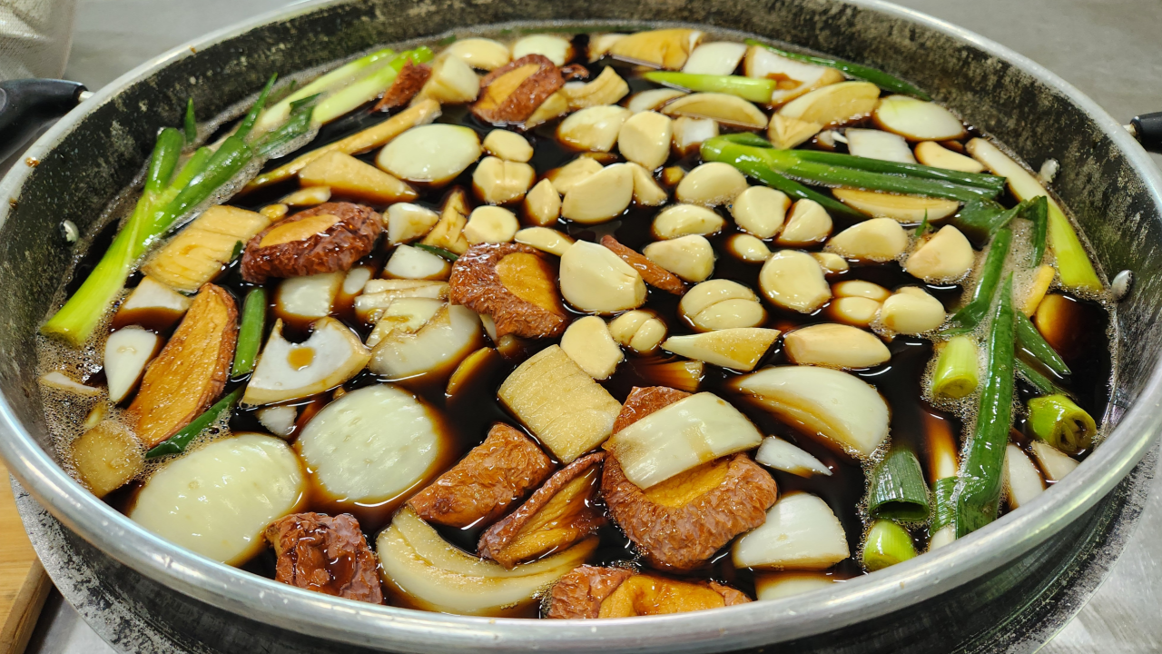 집밥 고수들이 꼭 쓰는 ‘만능간장’ 황금 비율 공개!