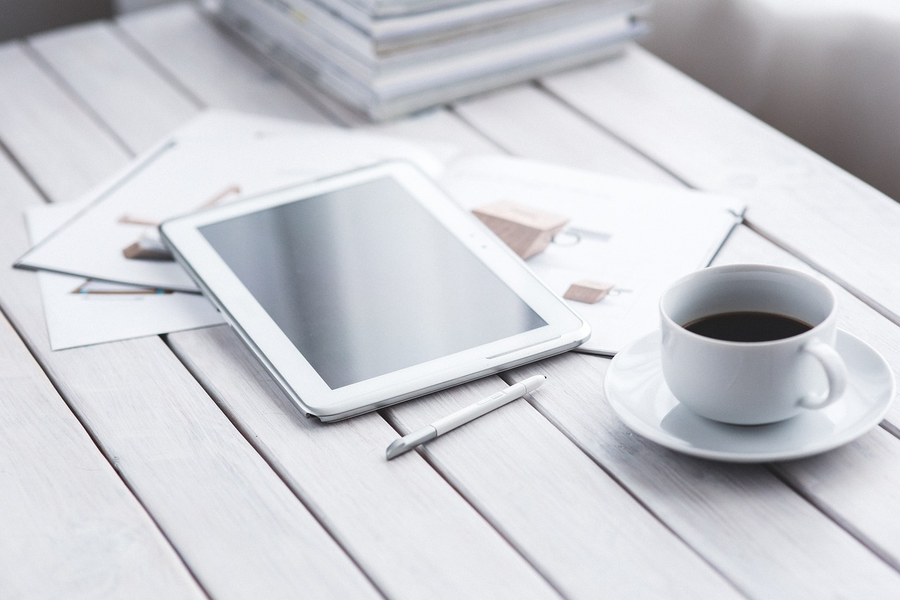 tablet and coffe