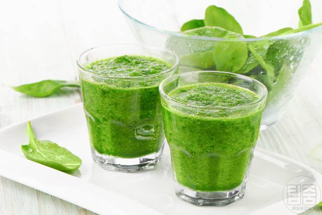 빈혈 좋은음식 시금치 천연철분제 갱년기빈혈 노인빈혈