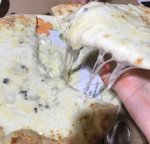 고르곤졸라피자