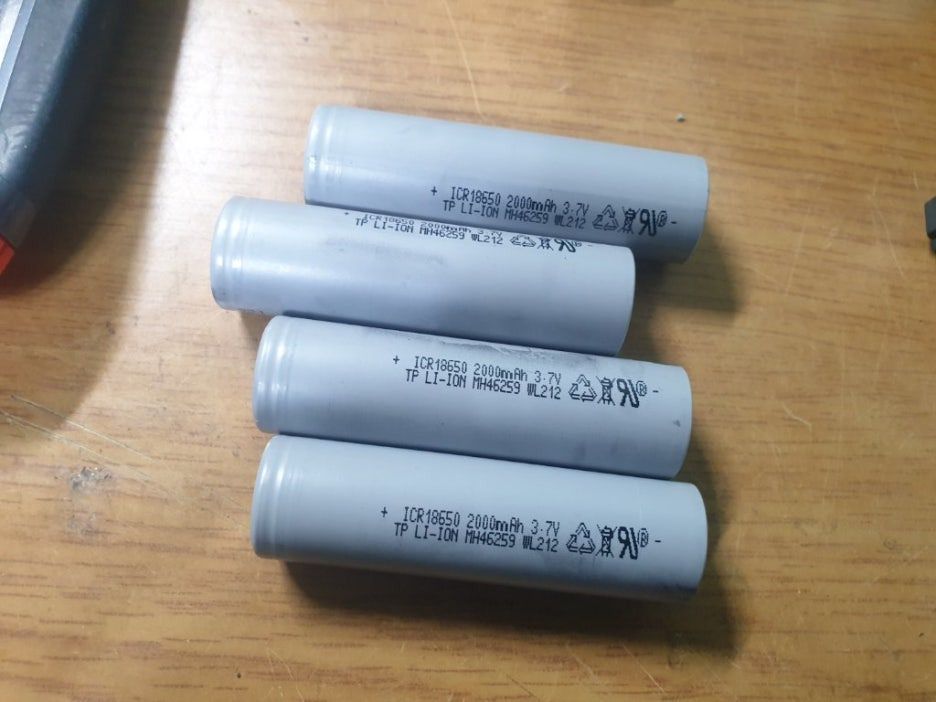 중국산 2000mAh 배터리
