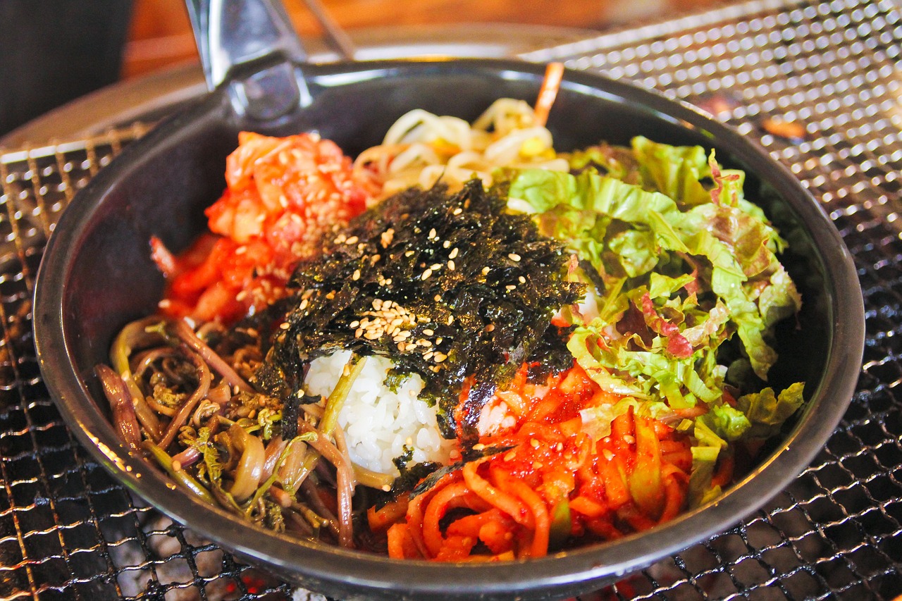 한국 전통 나물을 활용한 비빔밥