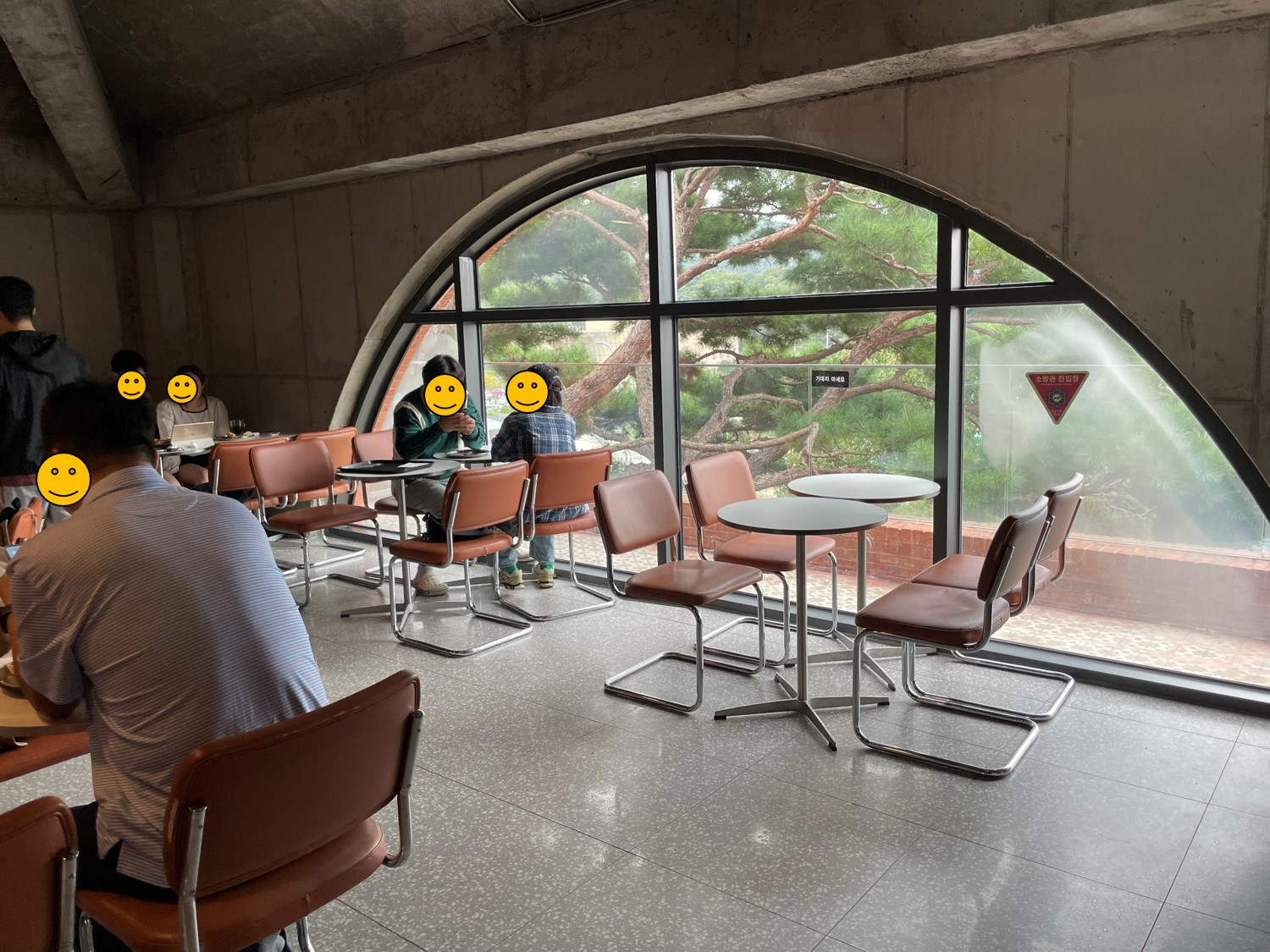 김포 한강뷰 대형카페 아보고가