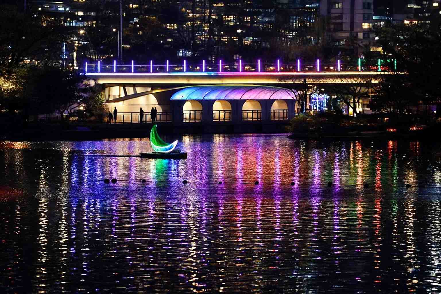 석촌 호수 루미나리에 롯데월드타워와 함께 즐기는 서울 겨울 야경