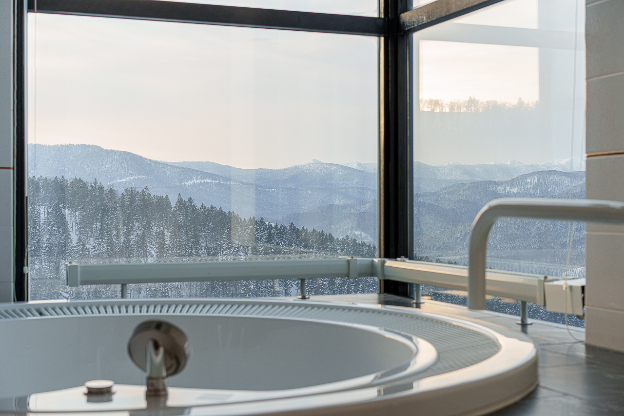 Original source image 61 for RISONARE Tomamu by Hoshino Resorts: A Winter Skiers' Suite Stay.
