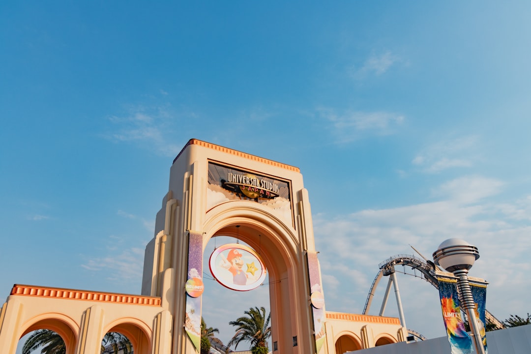 'Universal'