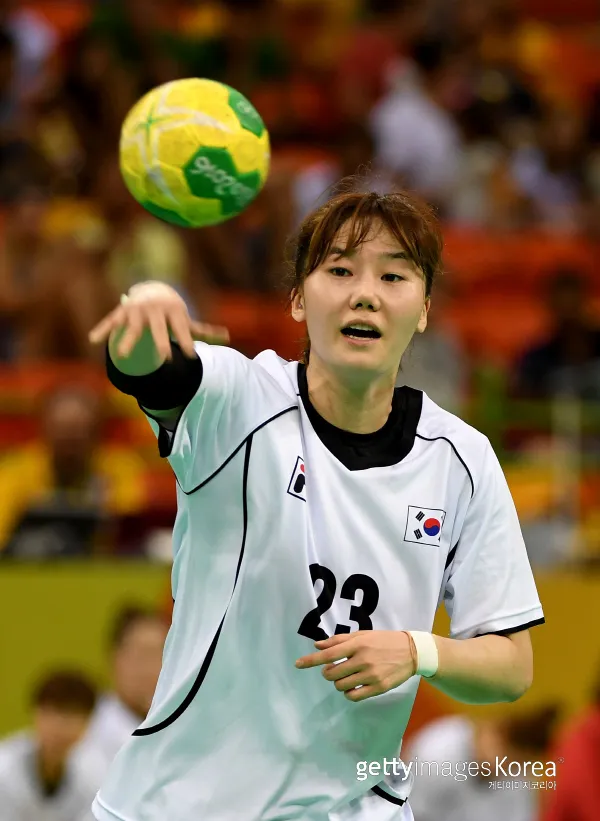 투수&middot;타자 모두 가능한 블랙퀸즈 에이스