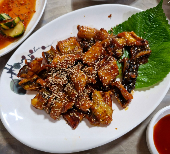 6시내고향 꽃게살무침 붕장어구이 충남 서천군 장항읍 유정식당 온라인구매 택배