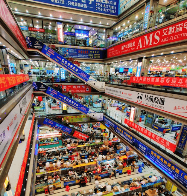 중학개미 귀환: 텐센트/알리바바 AI 기술주 전망.