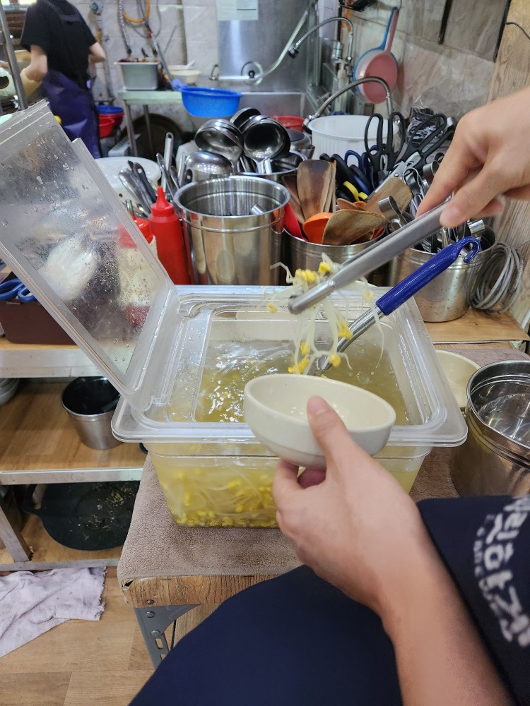 용수촌콩나물국